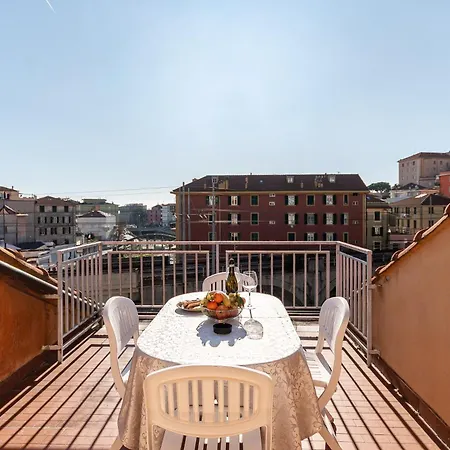 -due Passi Dal Mare- Attico In Centro Con Terrazzo *